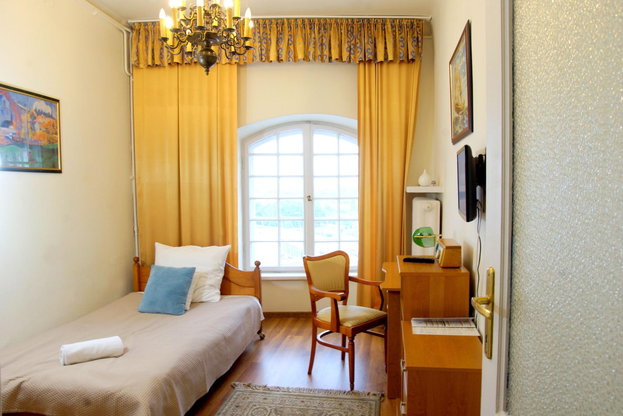 Goscinne Dom Literatury 3* Varšava
