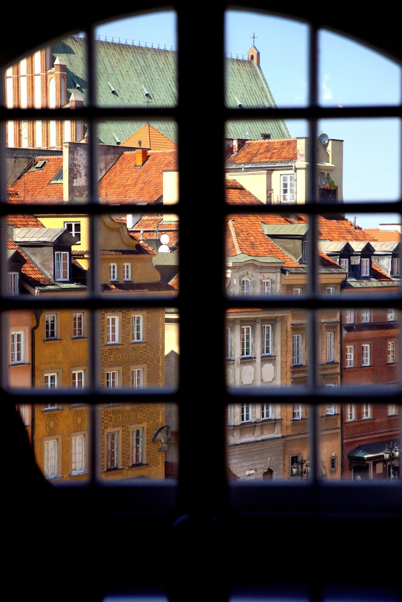 Bed & Breakfast Goscinne Dom Literatury Varšava