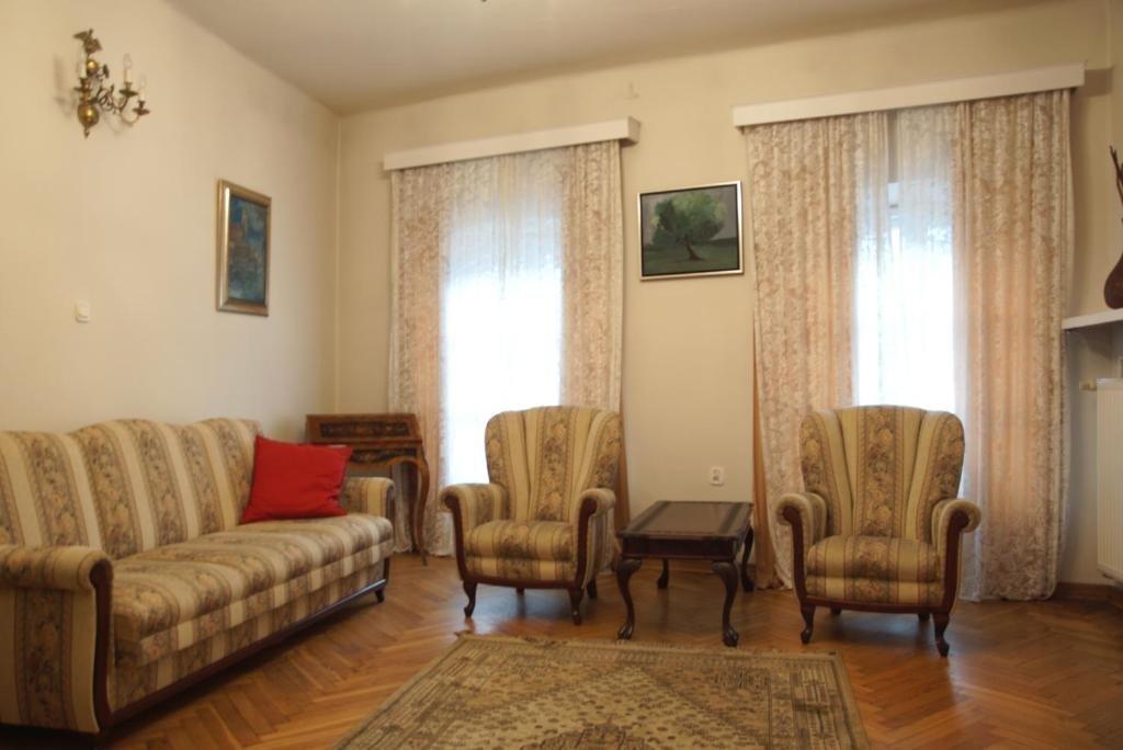 Bed & Breakfast Goscinne Dom Literatury 3*