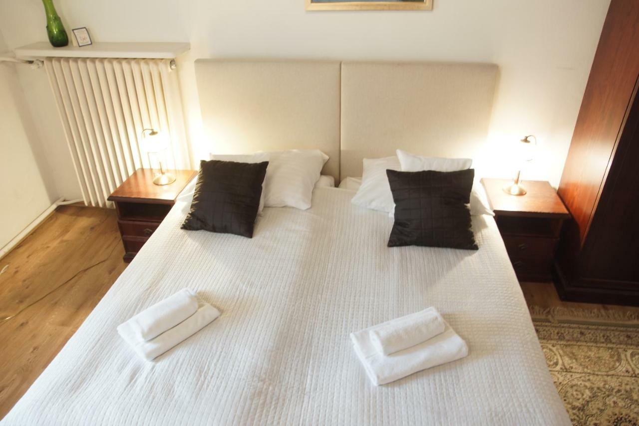 Bed & Breakfast Goscinne Dom Literatury 3*
