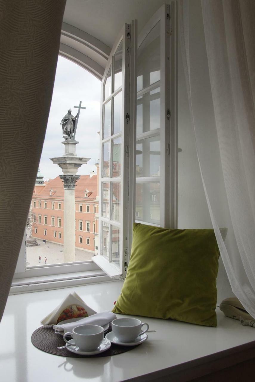 Bed & Breakfast Goscinne Dom Literatury Varšava