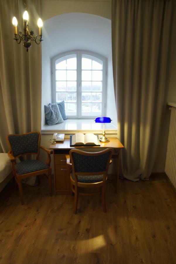 Goscinne Dom Literatury Bed & Breakfast Varšava
